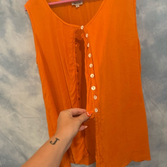 Vintage button up tank • super unique top - Picture 2 of 8